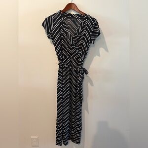 Covington Blk/White stripe Vneck Stretch Maxi dress Size S
